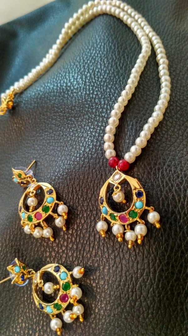 Pendant Set-Gold Plated Nauratan set