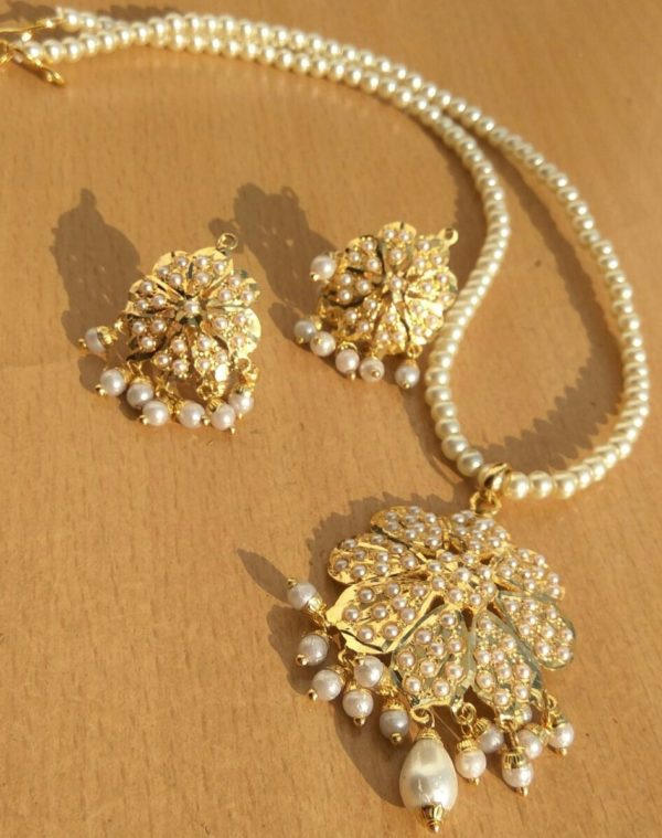 Gold Plated Jadao Pendant Set