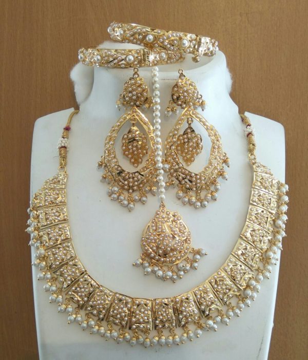 Jadao Bridal Set (White)