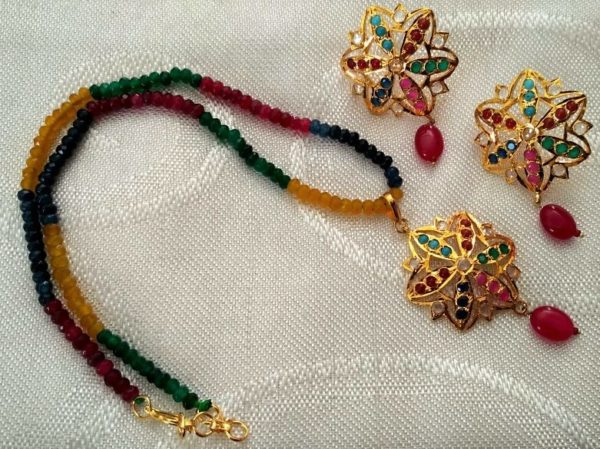 Traditional Pendant Set With Ruby and Emerald