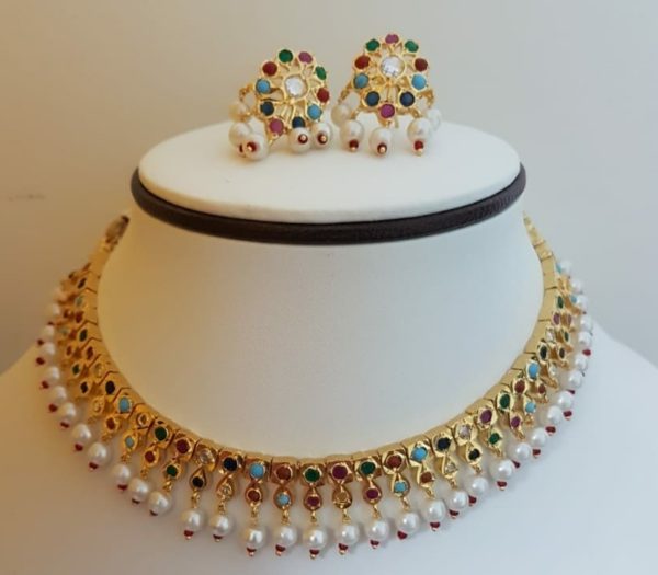 Hyderabadi Elegant Necklace Set - Image 4