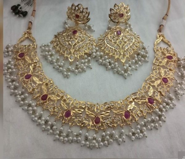 Nizami Necklace Set With Earrings