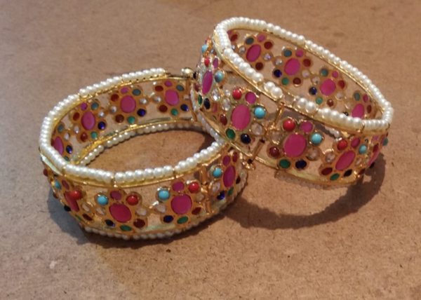 Traditional Hyderabadi Bangles - Image 5