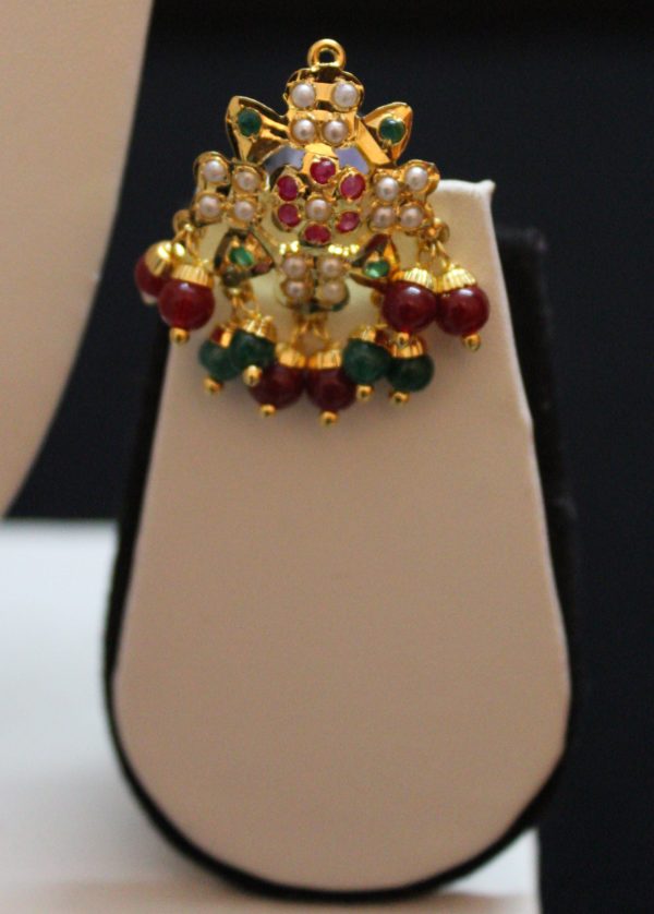 Hyderabadi Jadao Pendant set - Image 5