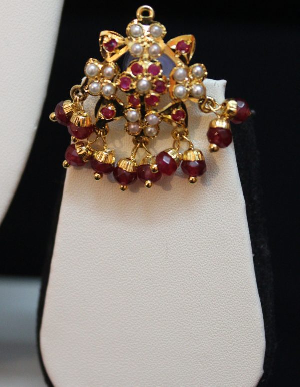 Hyderabadi Jadao Pendant set - Image 10